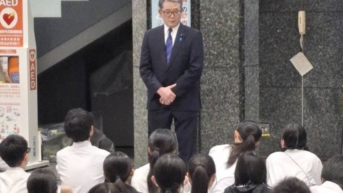 国会見学に来ていただきました