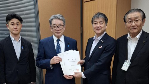 県議会議員の方々にお越しいただきました