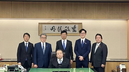 副大臣・政務官交代式